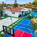 Majestic Lion Villa 11Bd Heated Pool Spa Games Bbq