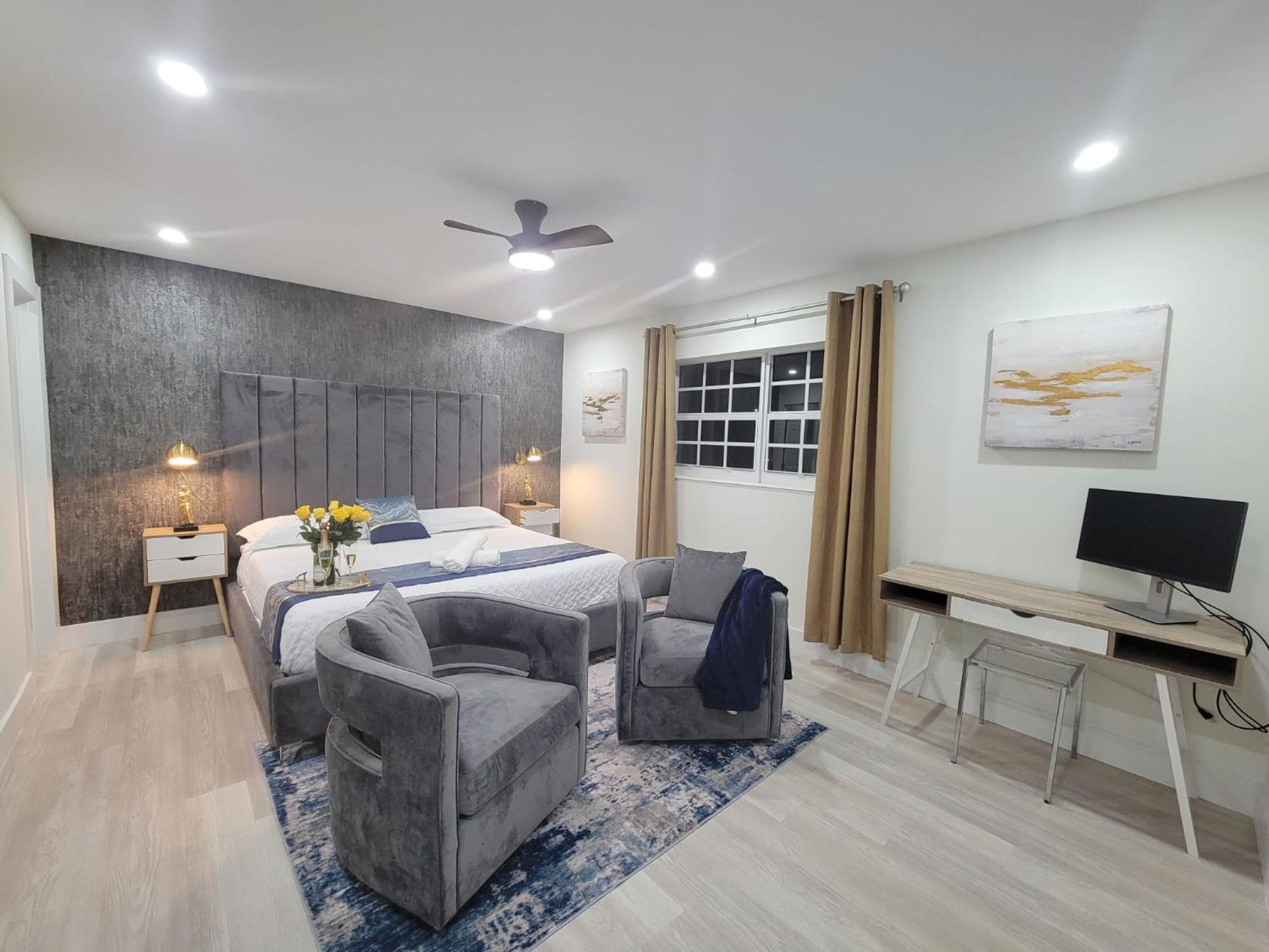 Majestic Lion 11bd Heated Pool Games Bbq Villa