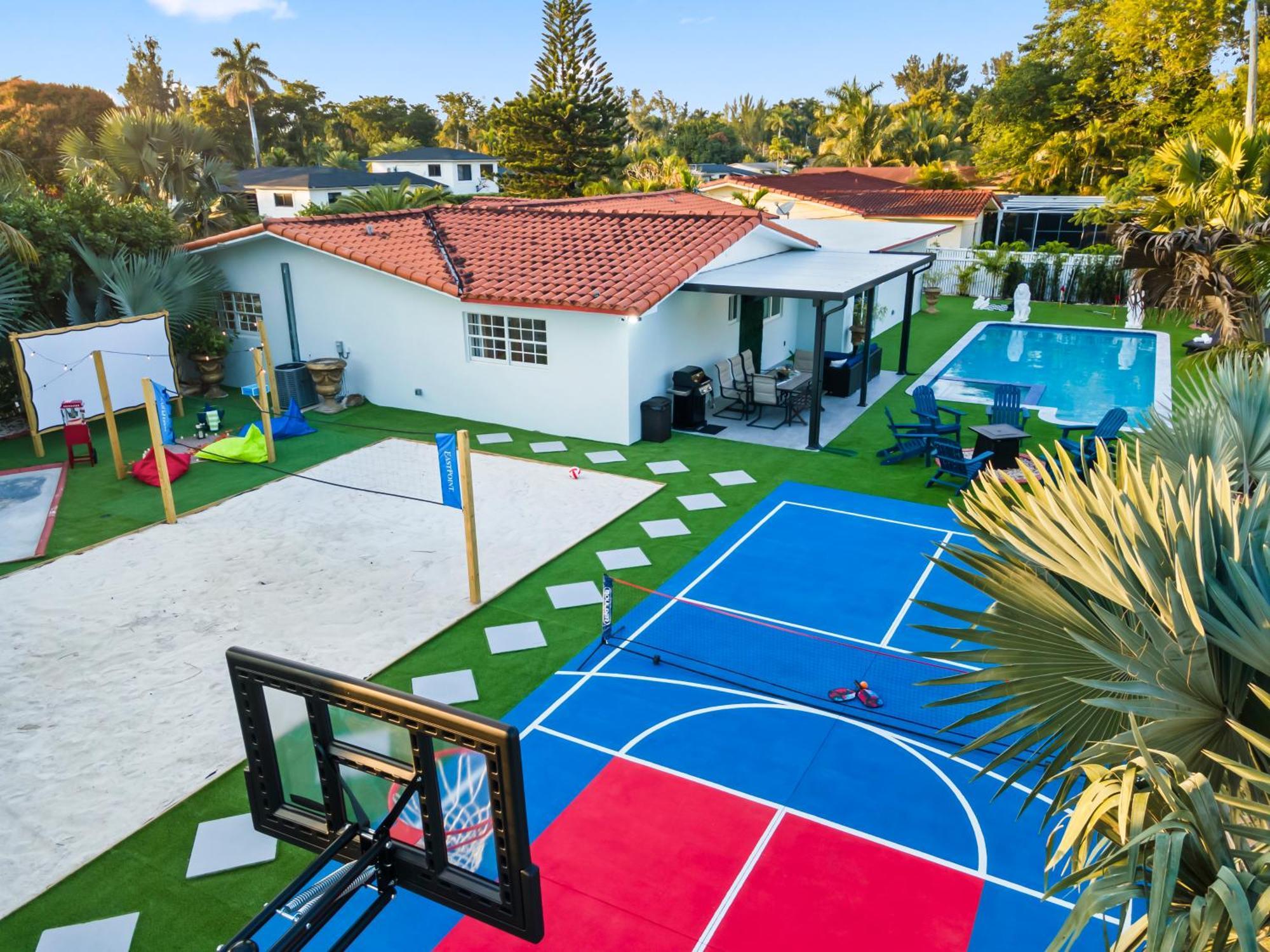 Villa Majestic Lion 11bd Heated Pool Games Bbq
