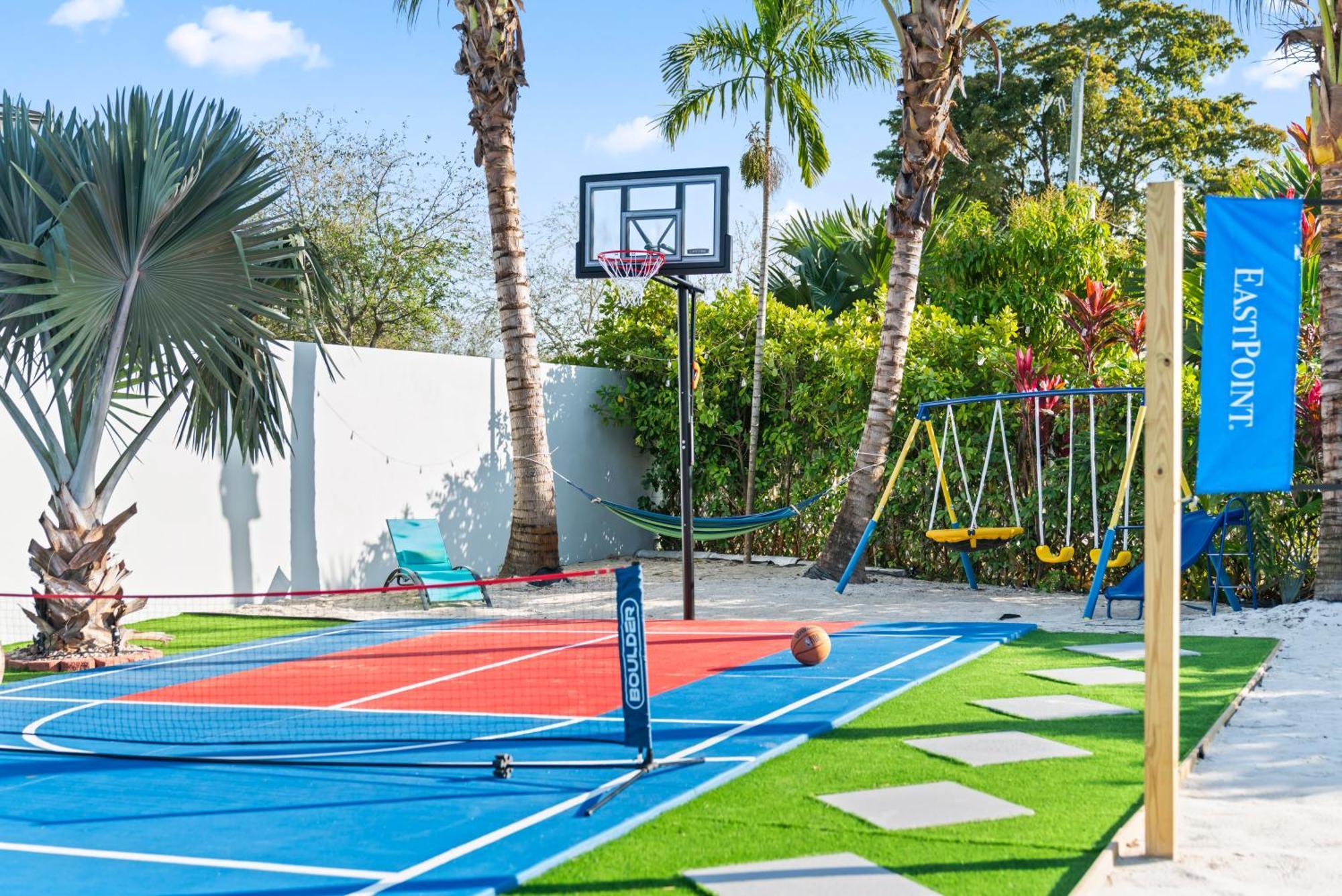 Majestic Lion 11bd Heated Pool Games Bbq Miami