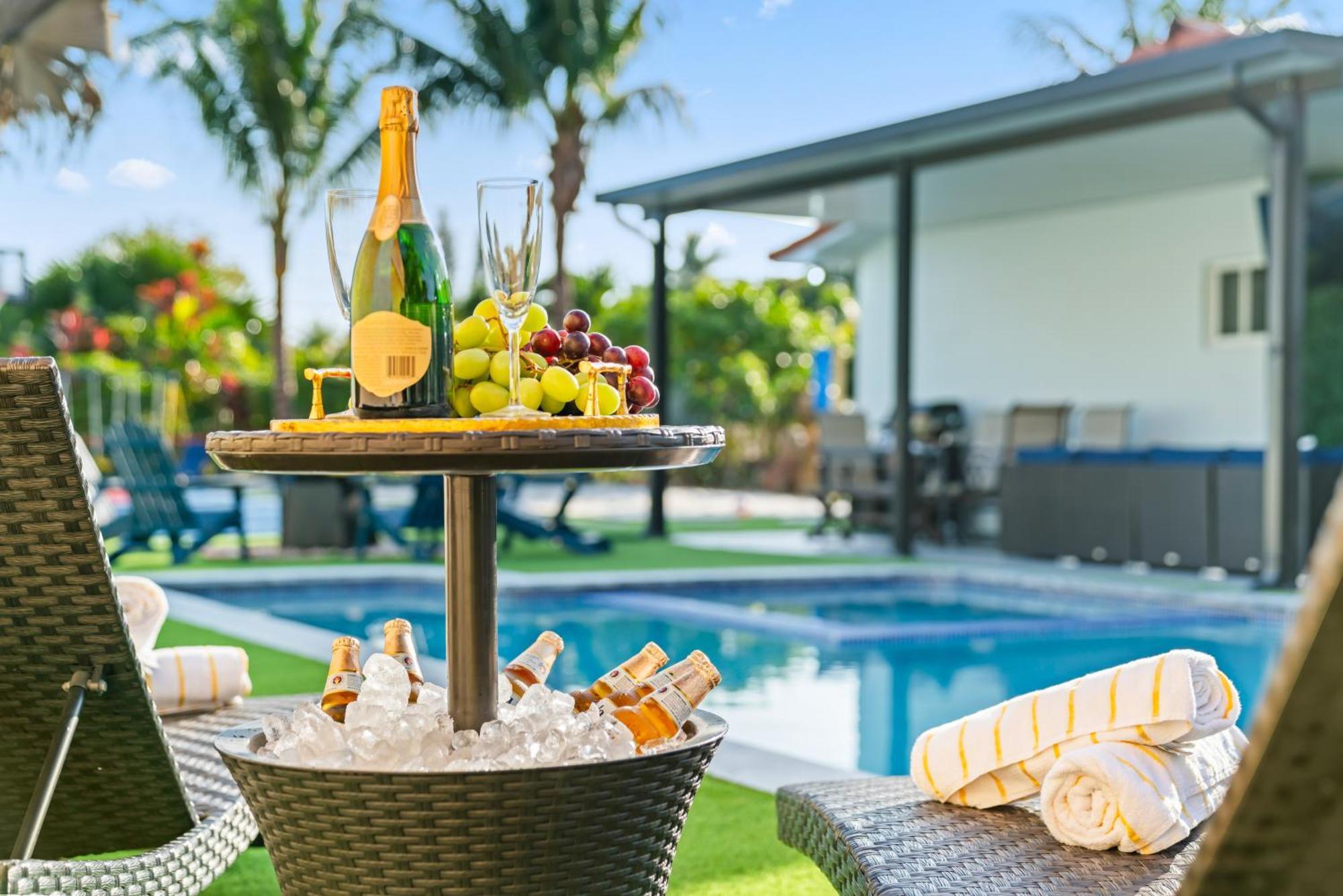 Majestic Lion 11bd Heated Pool Games Bbq Villa Miami